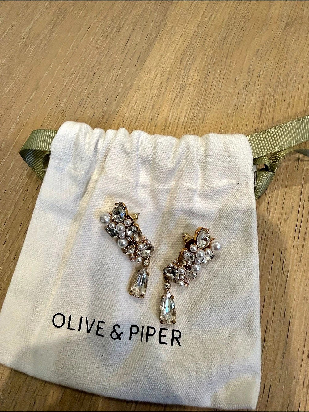Olive & Piper Serena Drops Pearl Drop Earrings NWT
